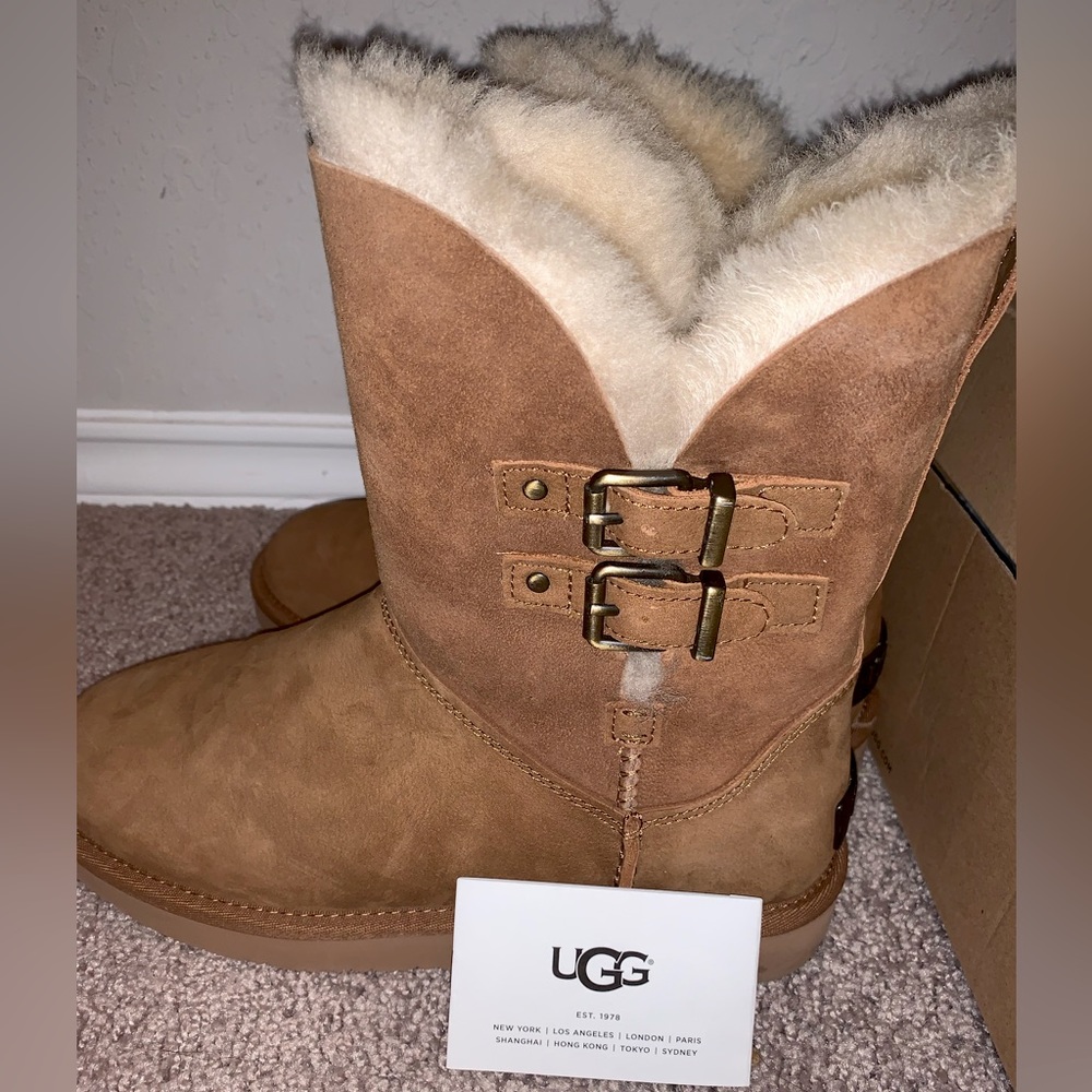 Women’s Renley Uggs size 8